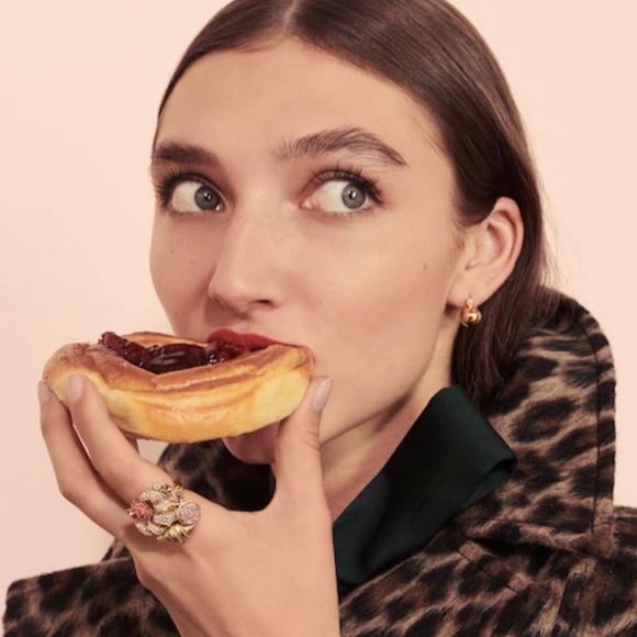 KATE SPADE • Patisserie Creative Croissant Strawberry Statement Ring - Picture 7 of 7